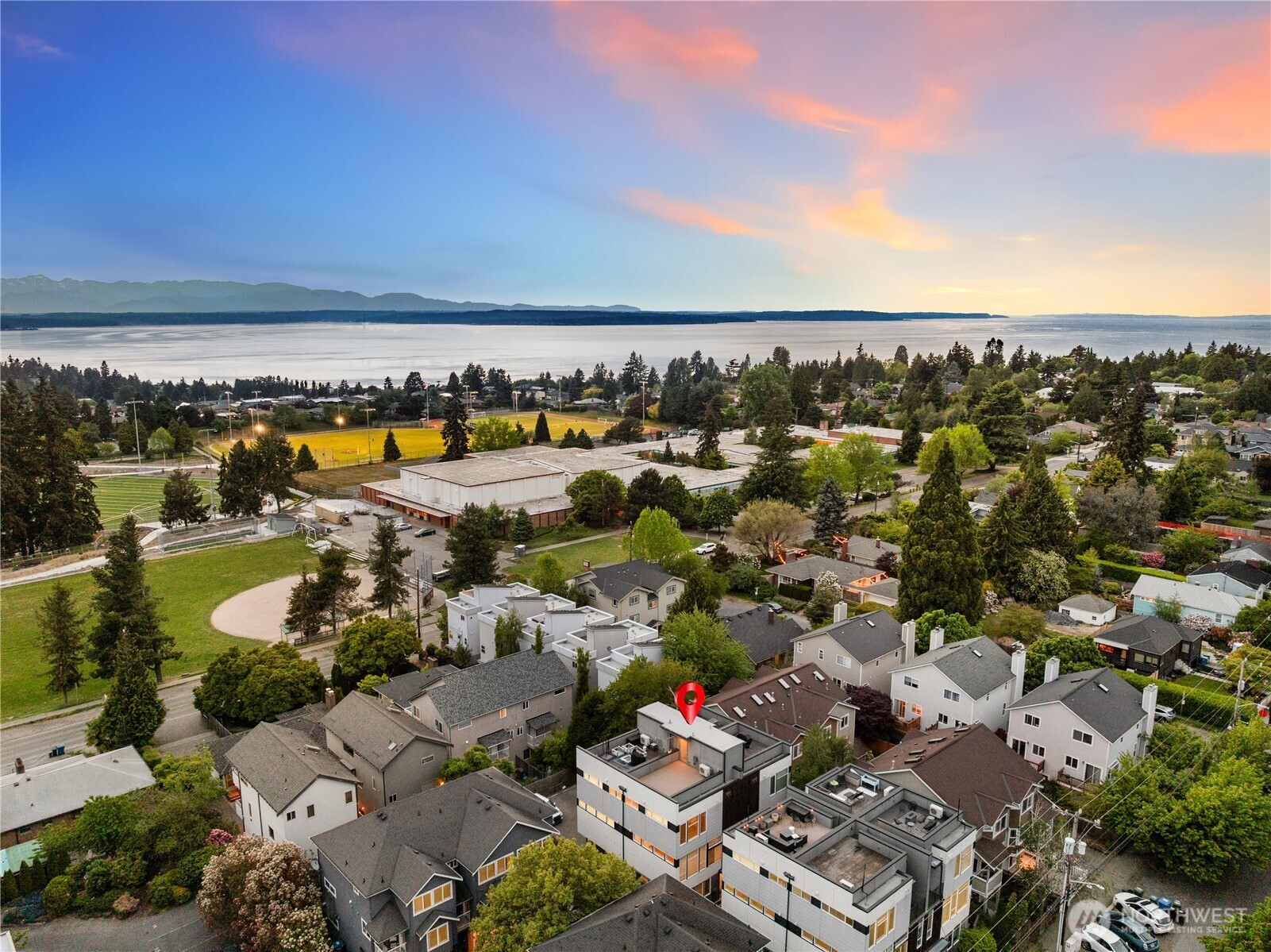 9043 Mary Avenue NW Seattle WA 98117