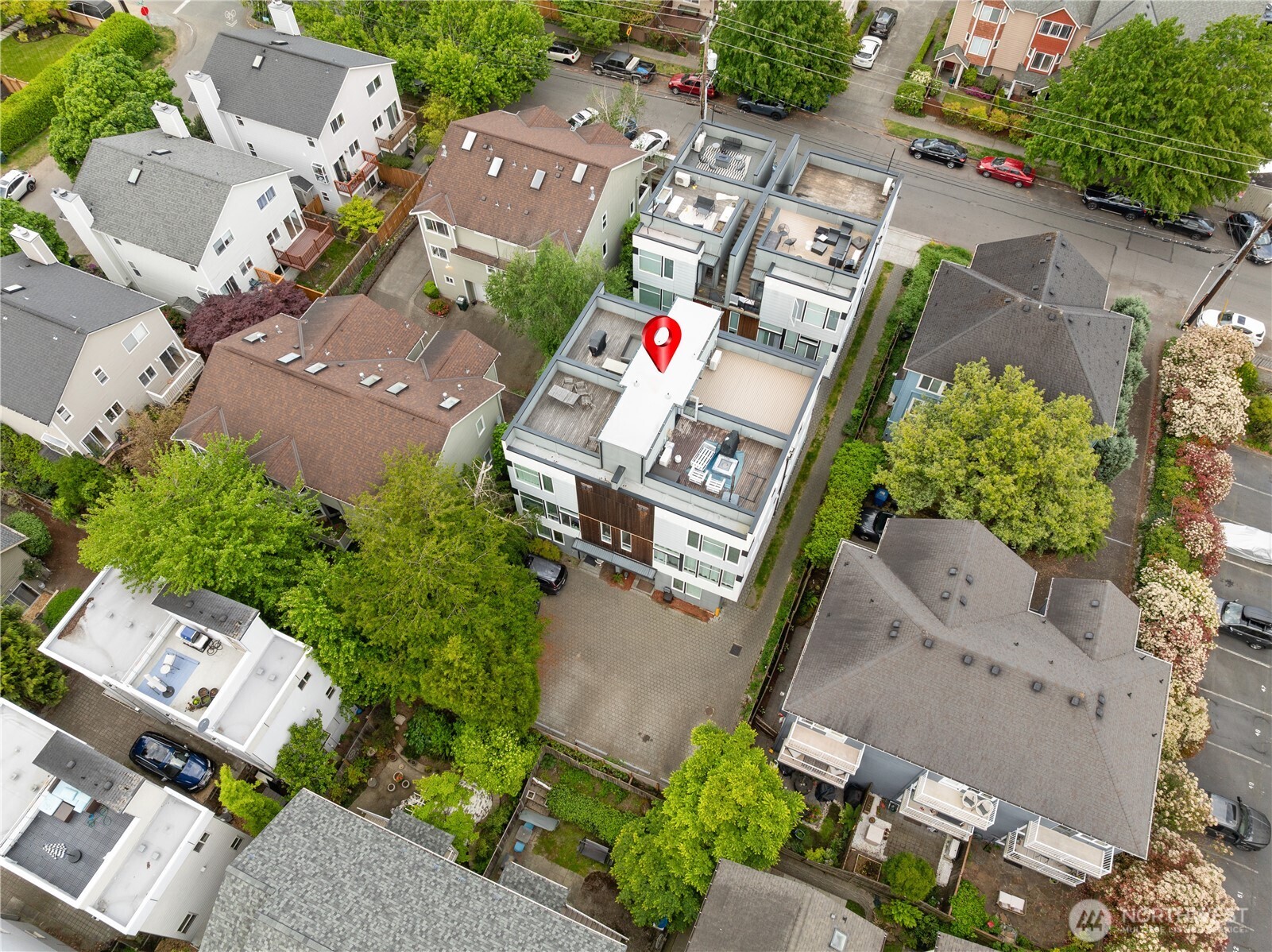 9043 Mary Avenue NW Seattle WA 98117