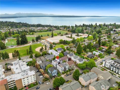 9043 Mary Avenue NW Seattle WA 98117