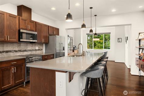 6576 High Point Drive SW Seattle WA 98126