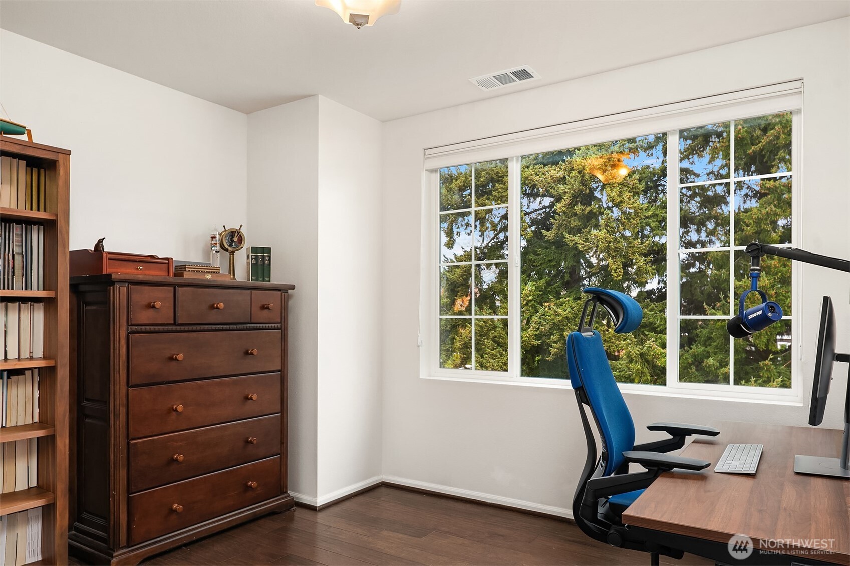 6576 High Point Drive SW Seattle WA 98126