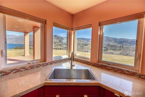 555 Loop Avenue Manson WA 98831