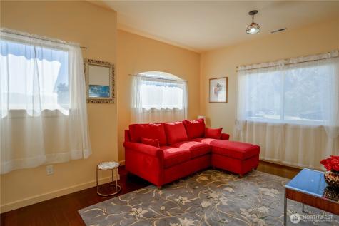 555 Loop Avenue Manson WA 98831