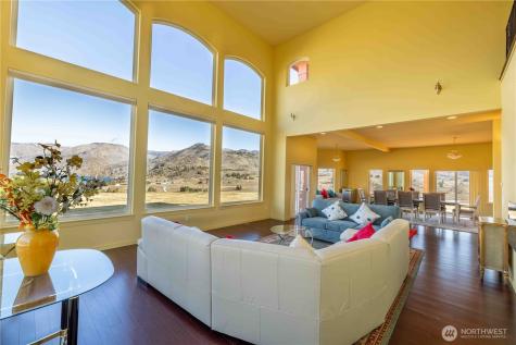 555 Loop Avenue Manson WA 98831