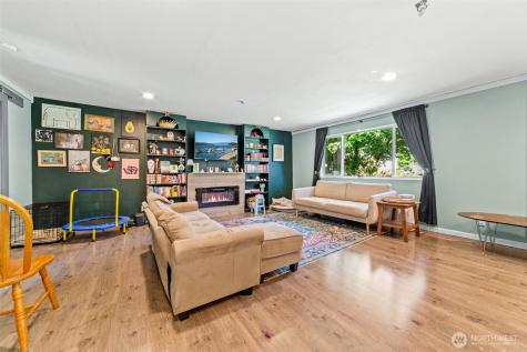 413 SW 305th Street Federal Way WA 98023