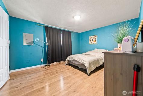 413 SW 305th Street Federal Way WA 98023