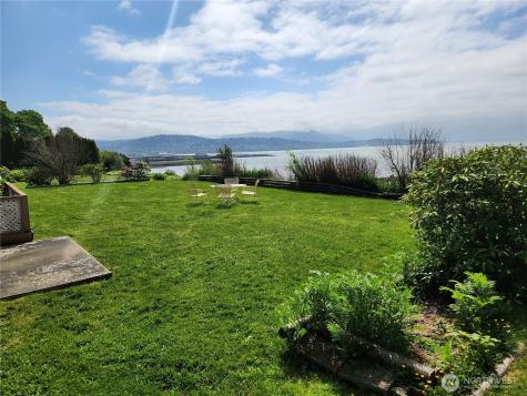 639 Marine Bellingham WA 98225