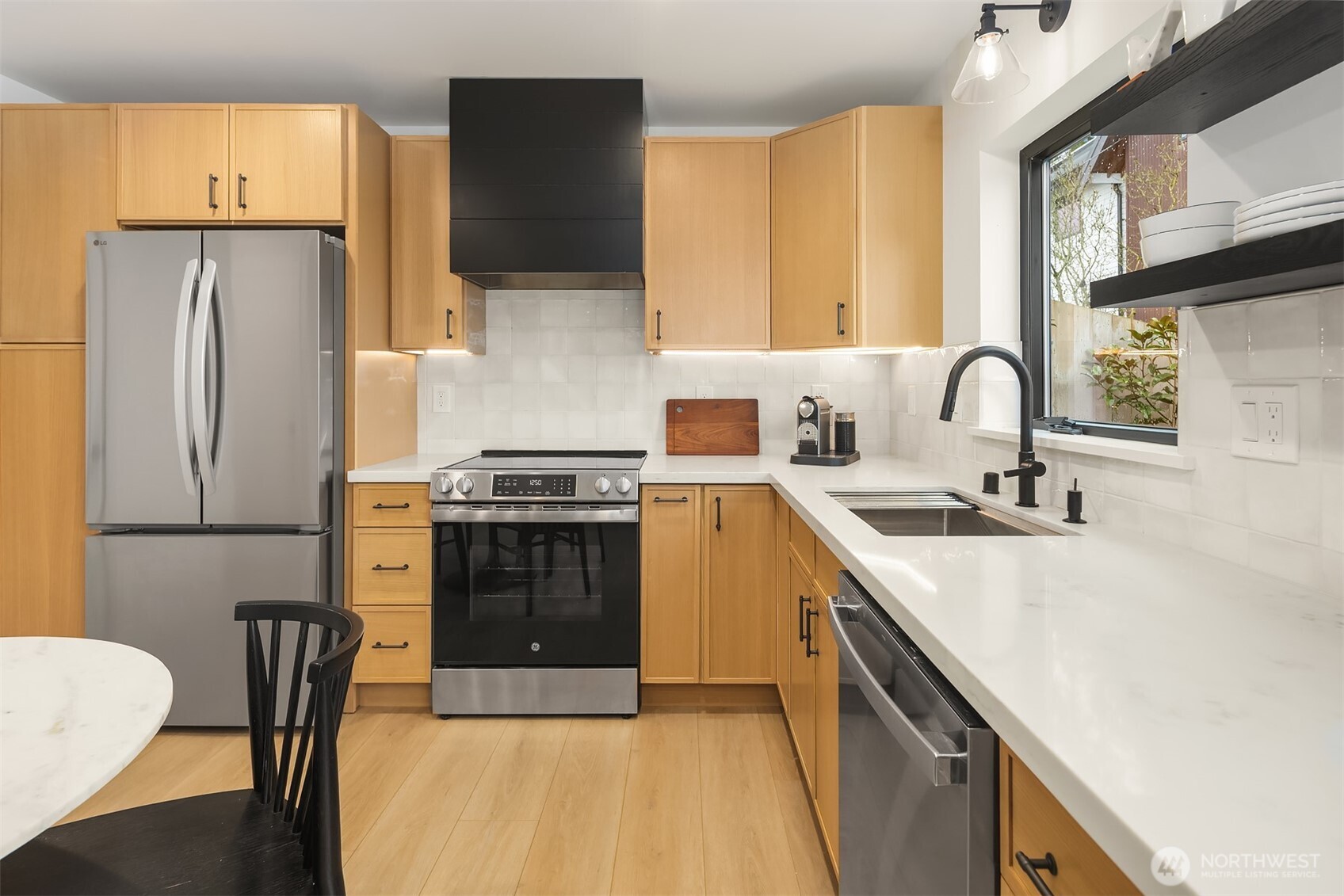 4009 33rd Avenue W Seattle WA 98199