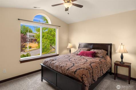 6916 37th Place NE Marysville WA 98270