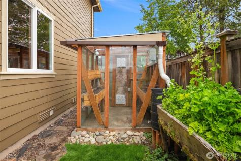 6916 37th Place NE Marysville WA 98270