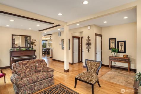 6916 37th Place NE Marysville WA 98270