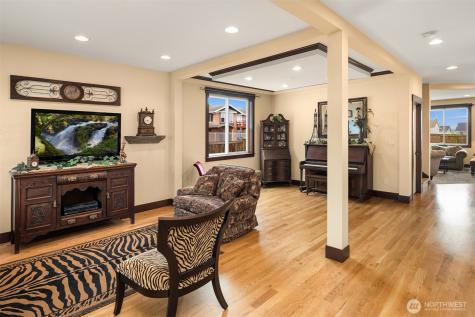 6916 37th Place NE Marysville WA 98270