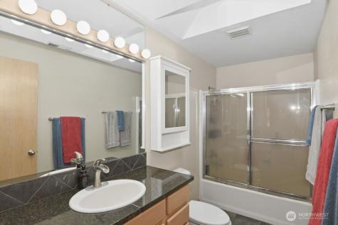 721 NW 58 Street Vancouver WA 98663