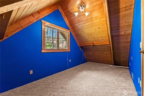 93 Larkspur Drive Winthrop WA 98862