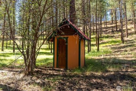 93 Larkspur Drive Winthrop WA 98862