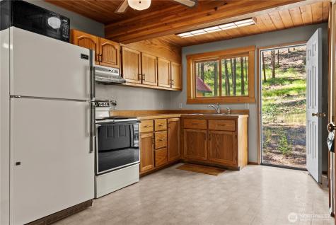93 Larkspur Drive Winthrop WA 98862