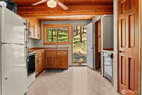 93 Larkspur Drive Winthrop WA 98862