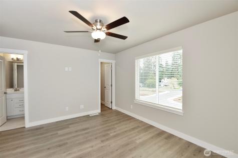 8779 151st Court E Puyallup WA 98375