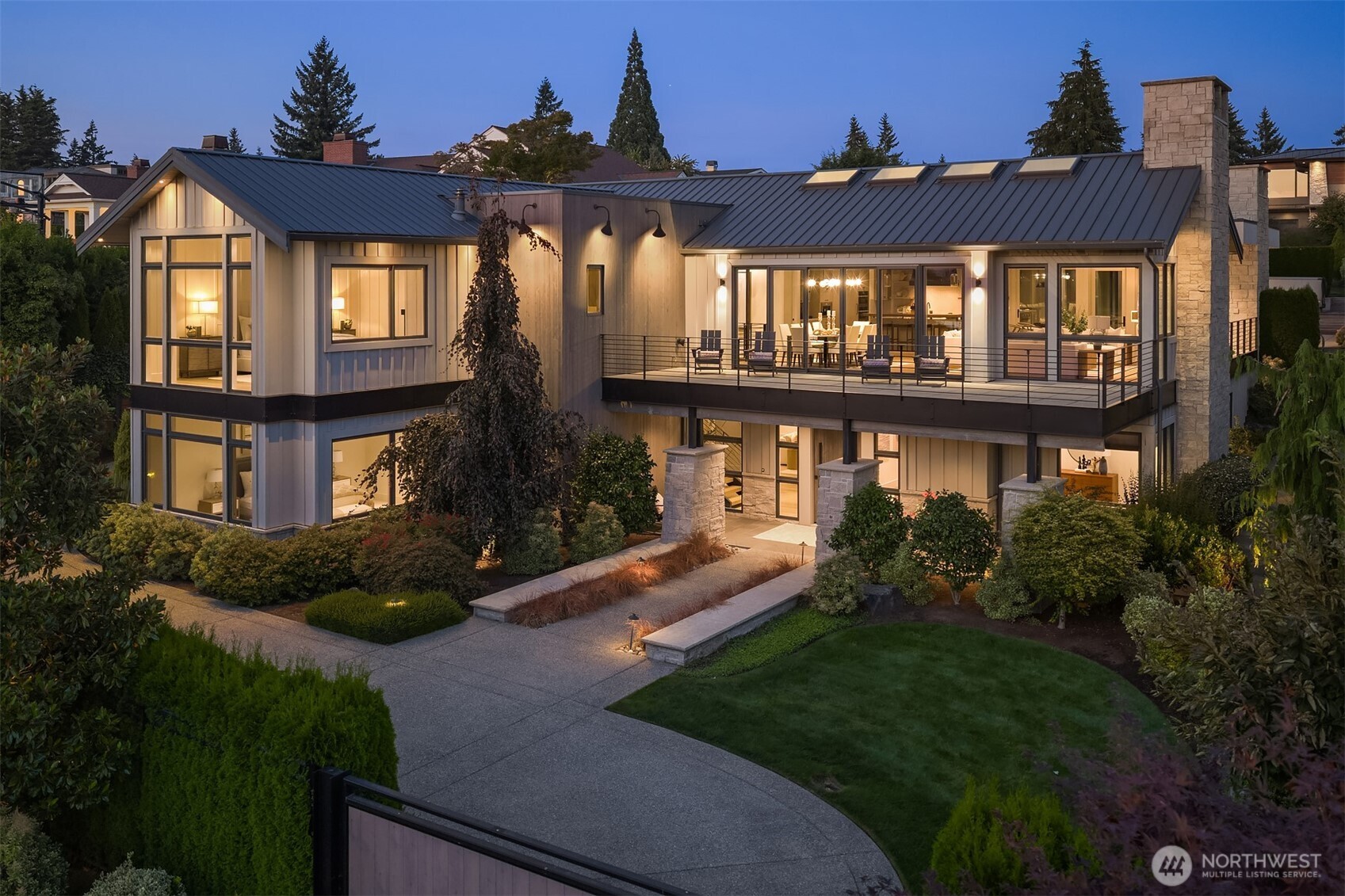 1918 94th Avenue NE Clyde Hill WA 98004