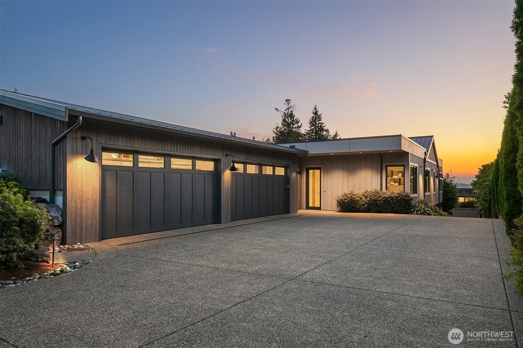 1918 94th Avenue NE Clyde Hill WA 98004