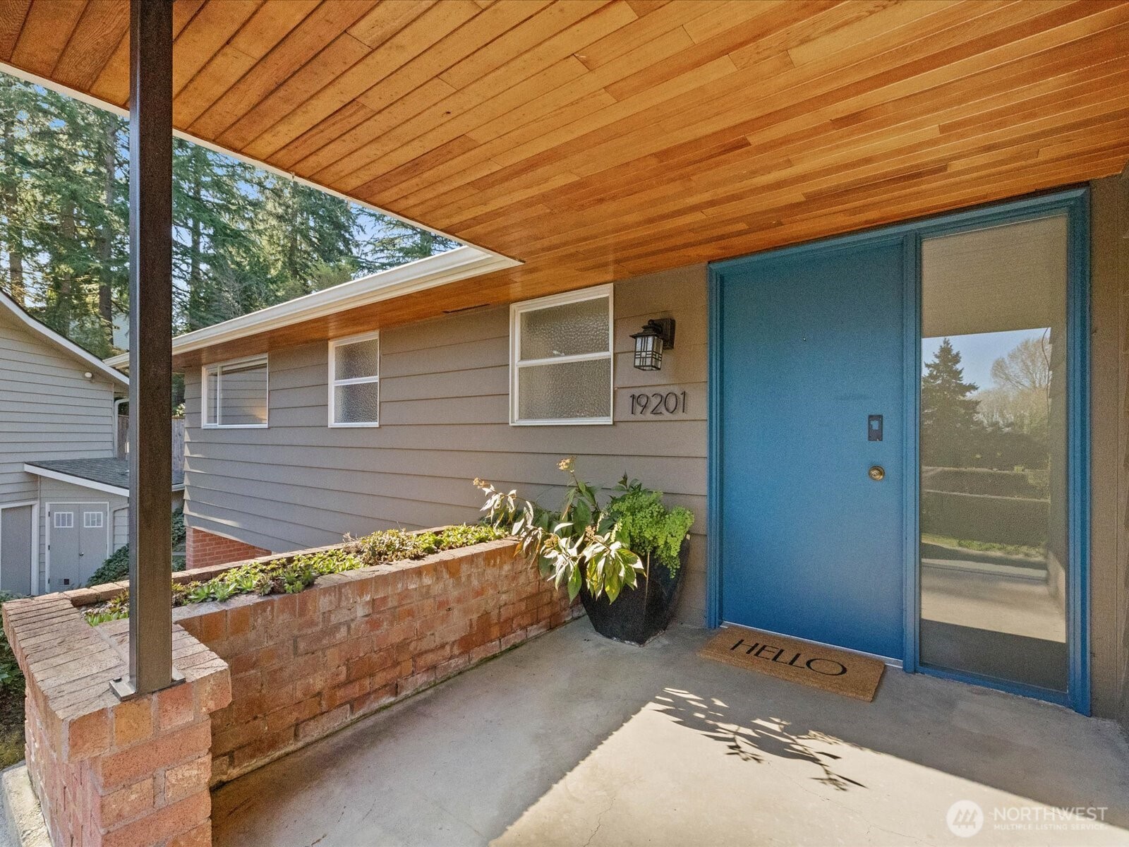 19201 51st Avenue NE Lake Forest Park WA 98155