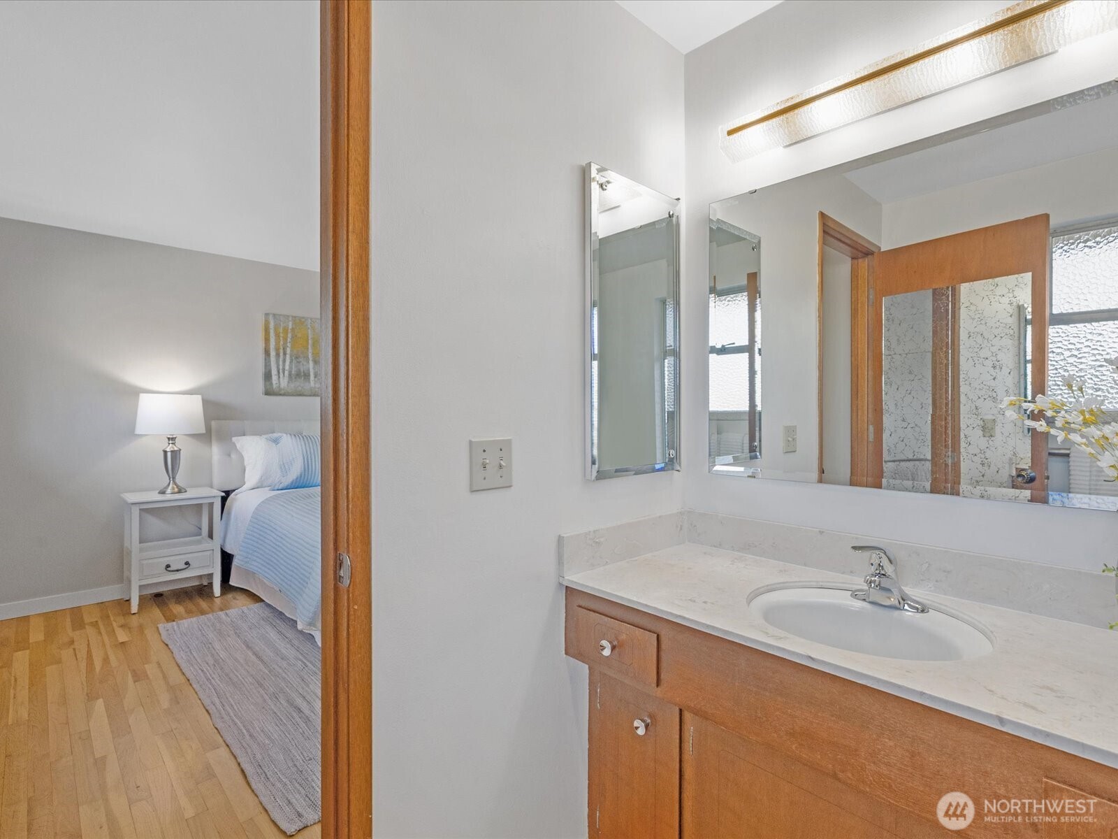 19201 51st Avenue NE Lake Forest Park WA 98155
