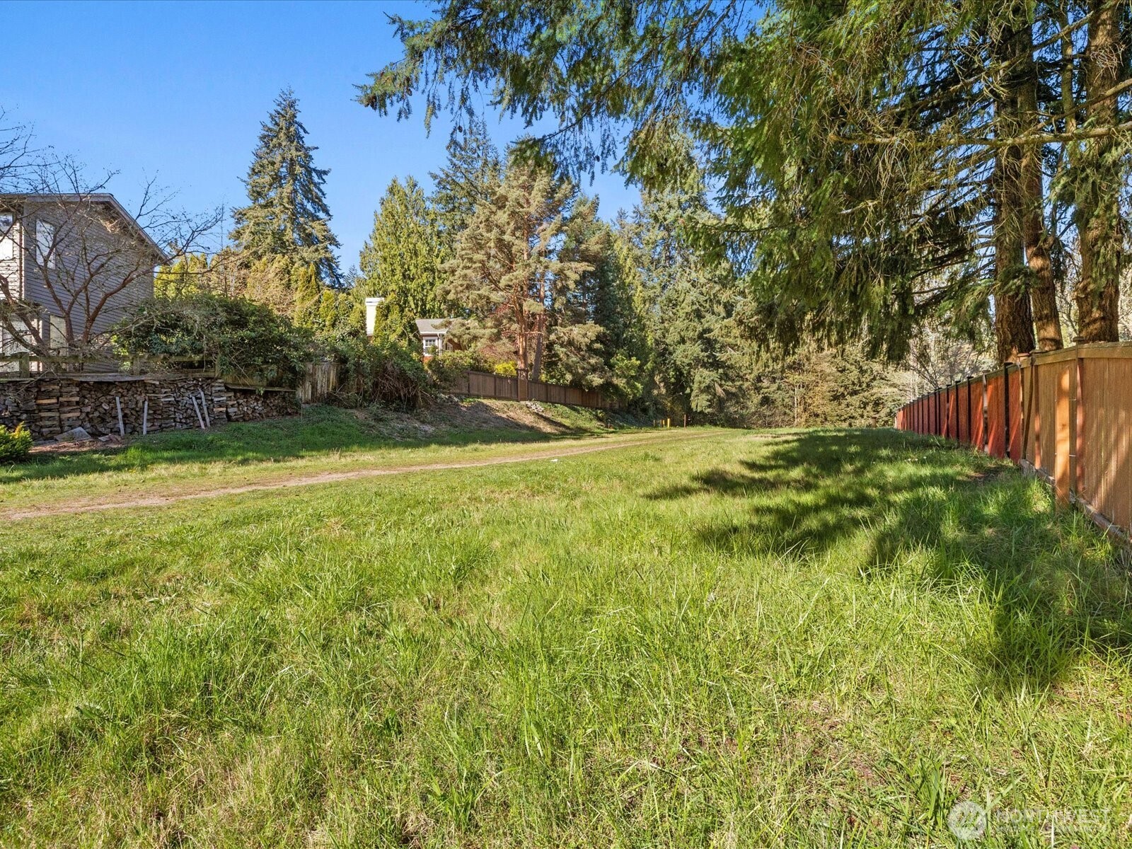 19201 51st Avenue NE Lake Forest Park WA 98155