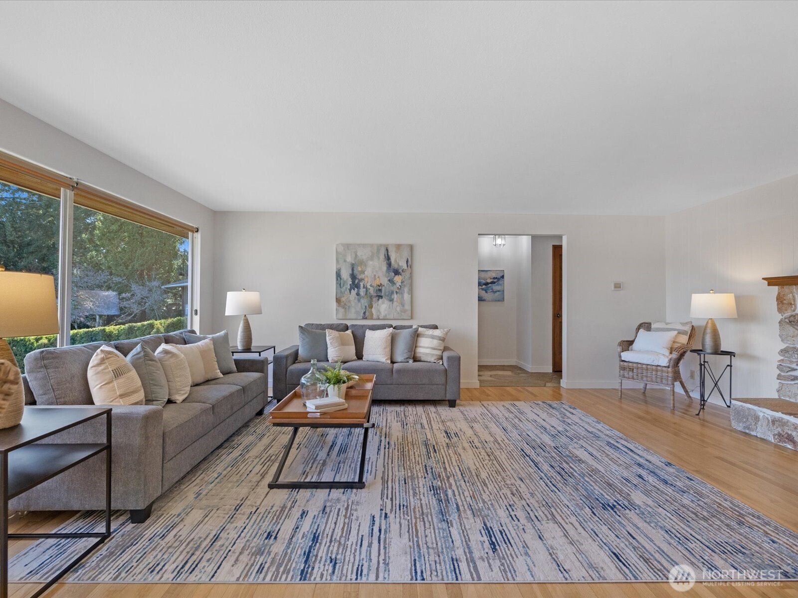 19201 51st Avenue NE Lake Forest Park WA 98155