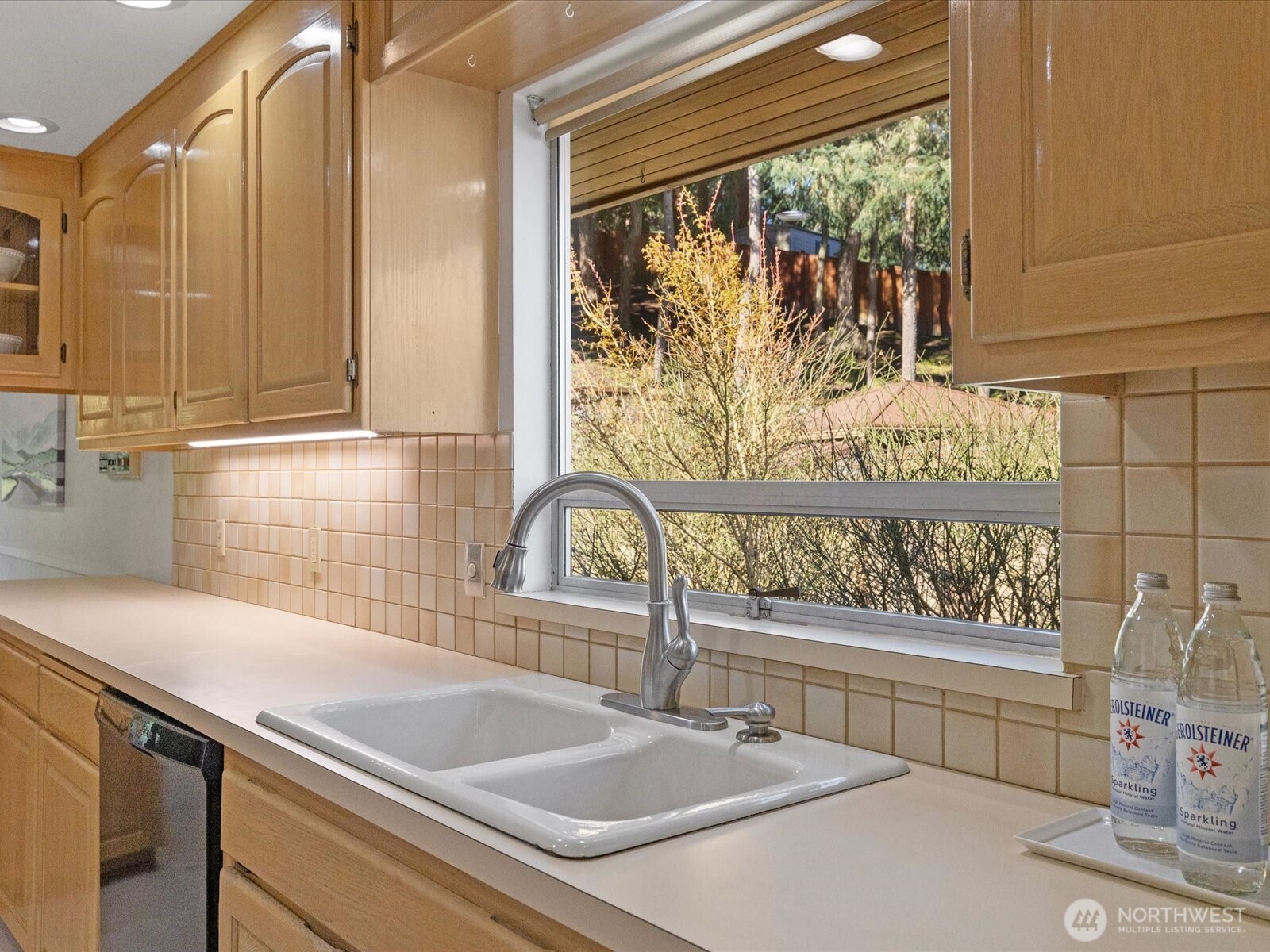 19201 51st Avenue NE Lake Forest Park WA 98155