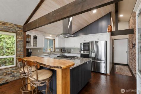 20 Jackson Lane Port Ludlow WA 98365