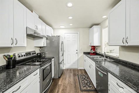 12211 109th Avenue Ct E Puyallup WA 98374