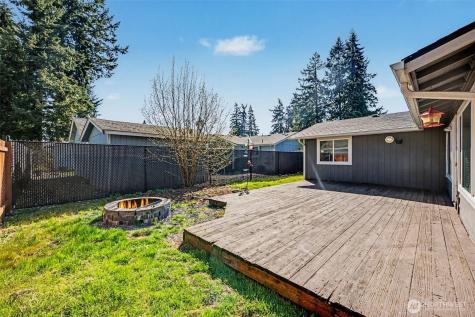 12211 109th Avenue Ct E Puyallup WA 98374