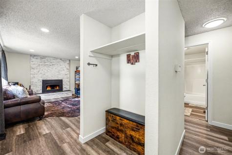 12211 109th Avenue Ct E Puyallup WA 98374