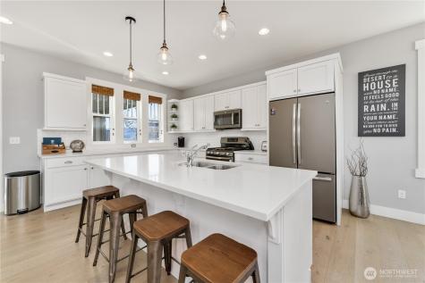 576 Porcupine Lane Chelan WA 98816