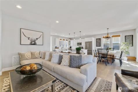 576 Porcupine Lane Chelan WA 98816