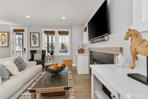 576 Porcupine Lane Chelan WA 98816