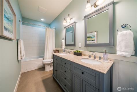 576 Porcupine Lane Chelan WA 98816