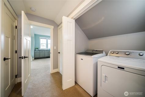 576 Porcupine Lane Chelan WA 98816