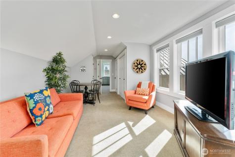 576 Porcupine Lane Chelan WA 98816