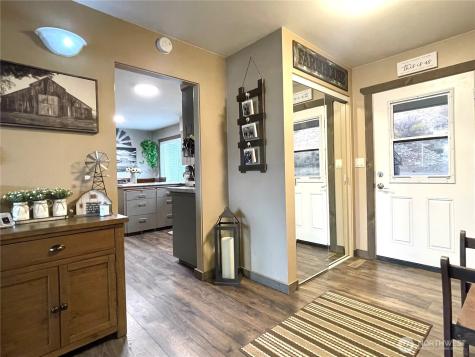 1180 4th Avenue N Okanogan WA 98840