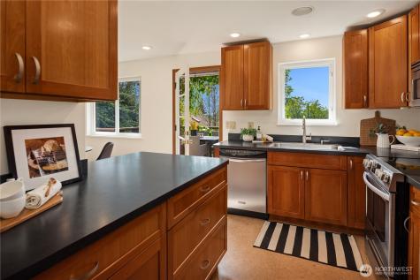 10617 21st Avenue SW Seattle WA 98146