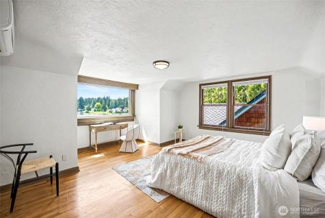 1427 Northlake Way NW Bremerton WA 98312