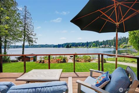 1427 Northlake Way NW Bremerton WA 98312