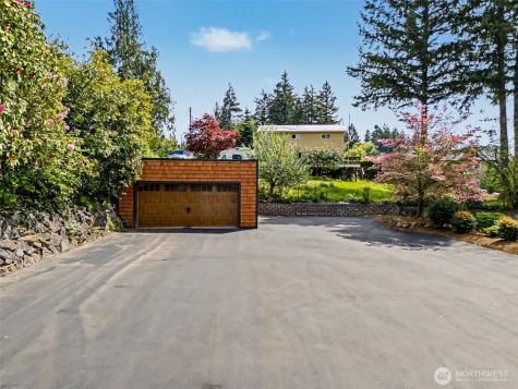 1427 Northlake Way NW Bremerton WA 98312