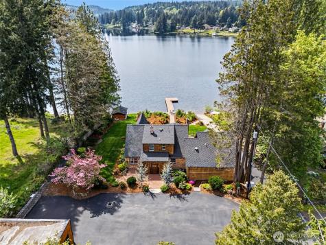 1427 Northlake Way NW Bremerton WA 98312