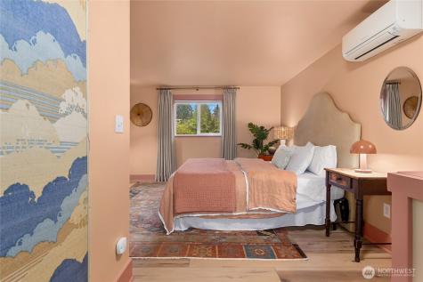15335 Sunrise Drive NE Bainbridge Island WA 98110