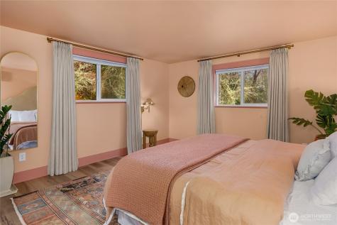 15335 Sunrise Drive NE Bainbridge Island WA 98110