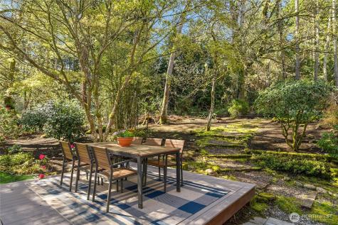 15335 Sunrise Drive NE Bainbridge Island WA 98110