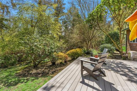 15335 Sunrise Drive NE Bainbridge Island WA 98110