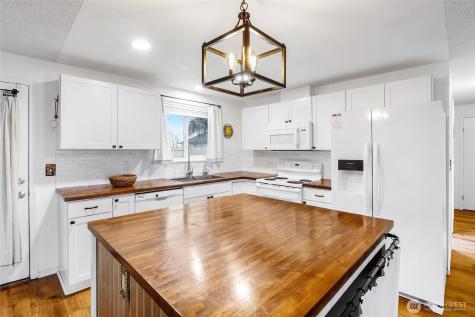 326 W 8th Street Warden WA 98857